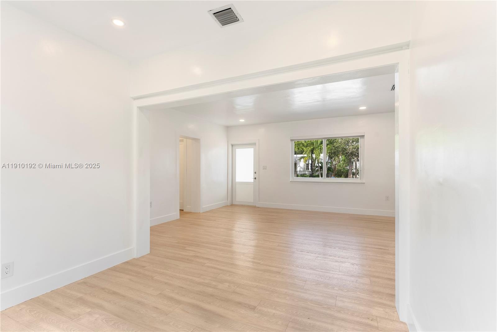 SPRING GARDEN - Residential Lease