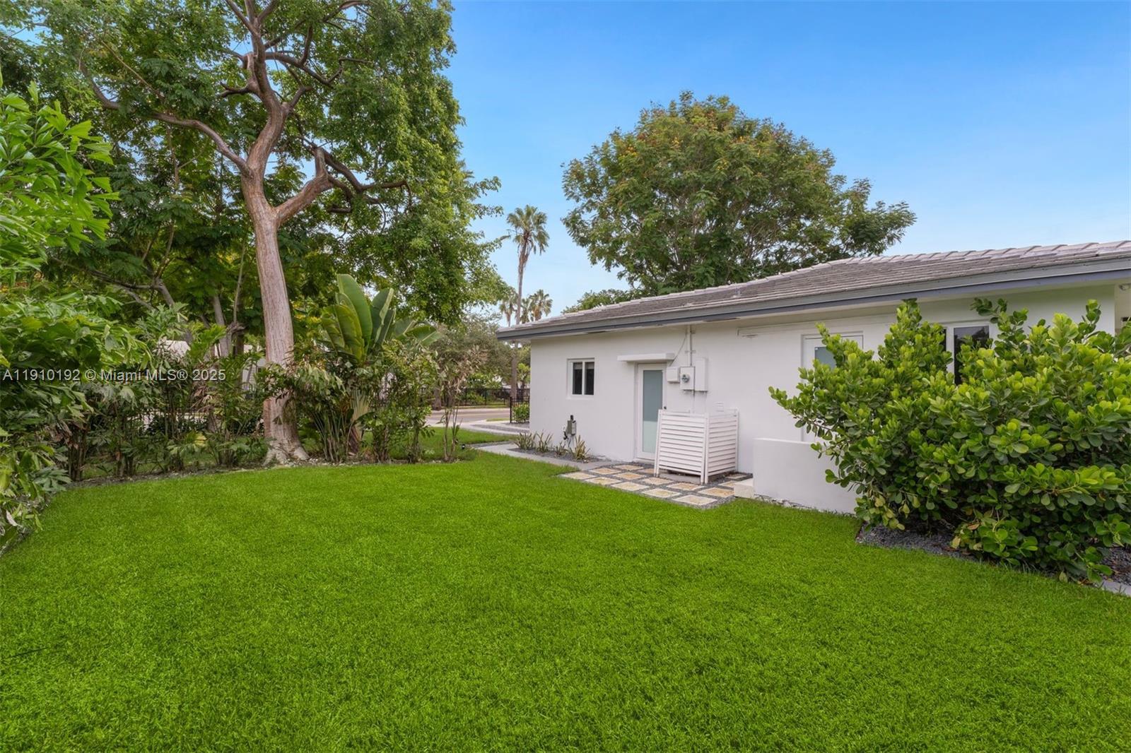 SPRING GARDEN - Residential Lease