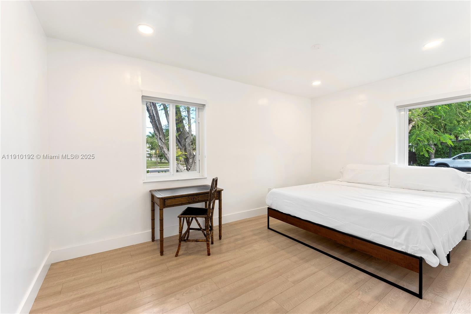 SPRING GARDEN - Residential Lease