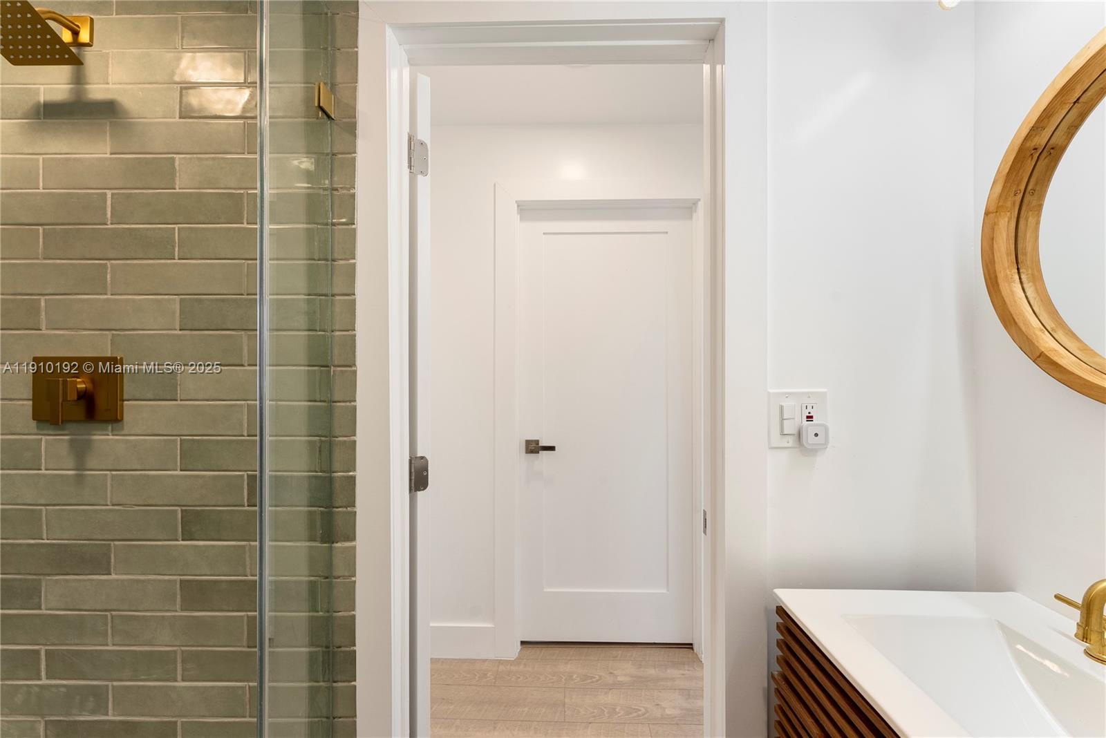 SPRING GARDEN - Residential Lease