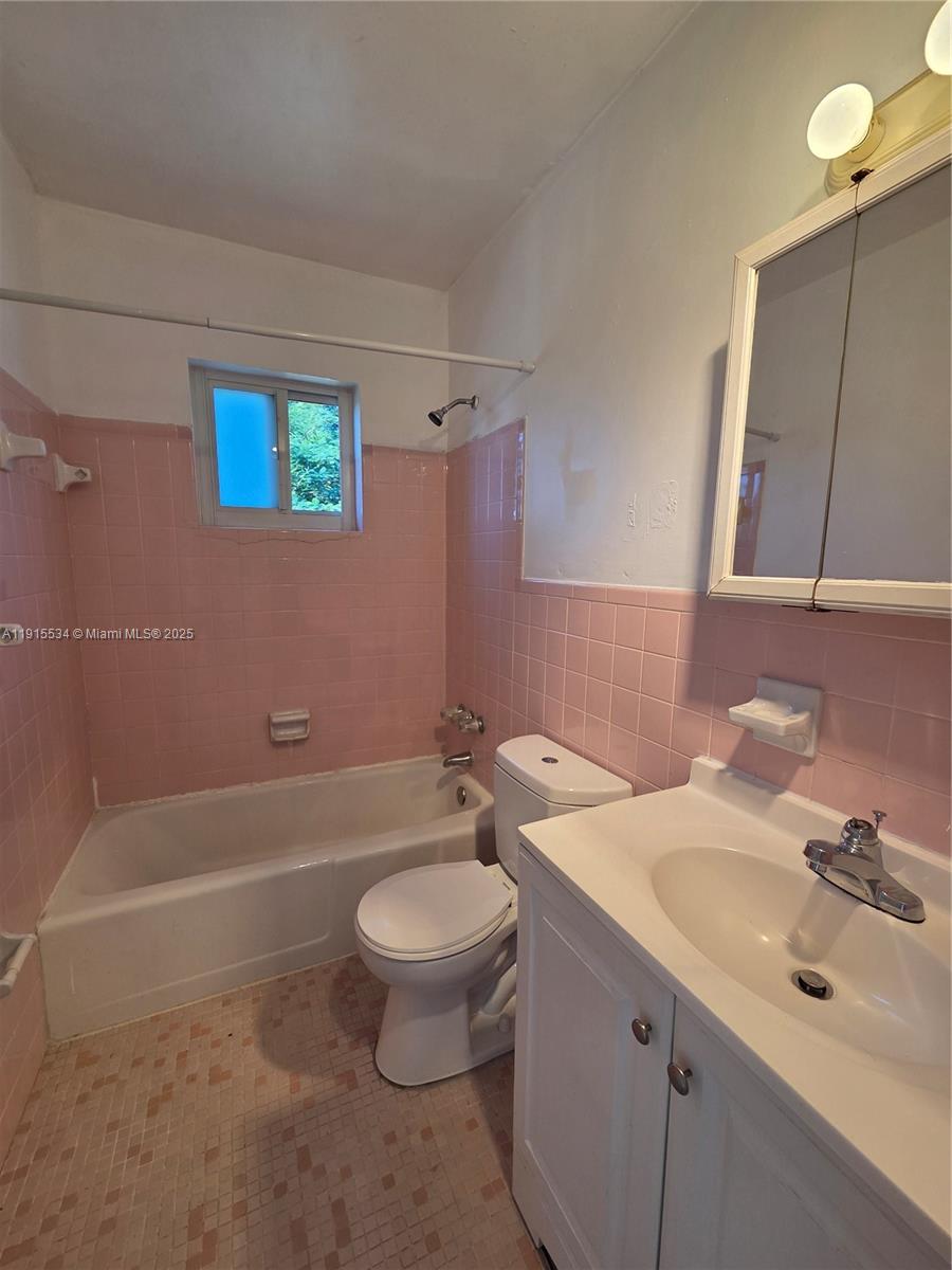 ST JAMES PARK - Residential Lease