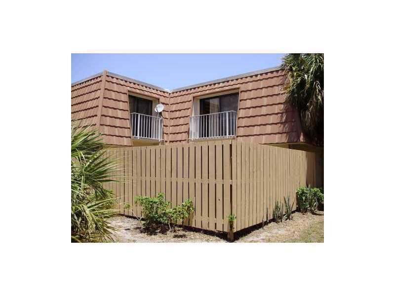 WATERSIDE LUXURY TOWNHOME - Residential Lease