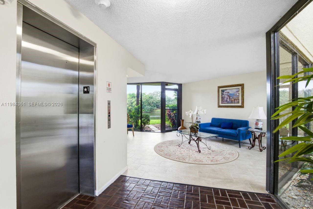 WOODLAND LAKES - Residential