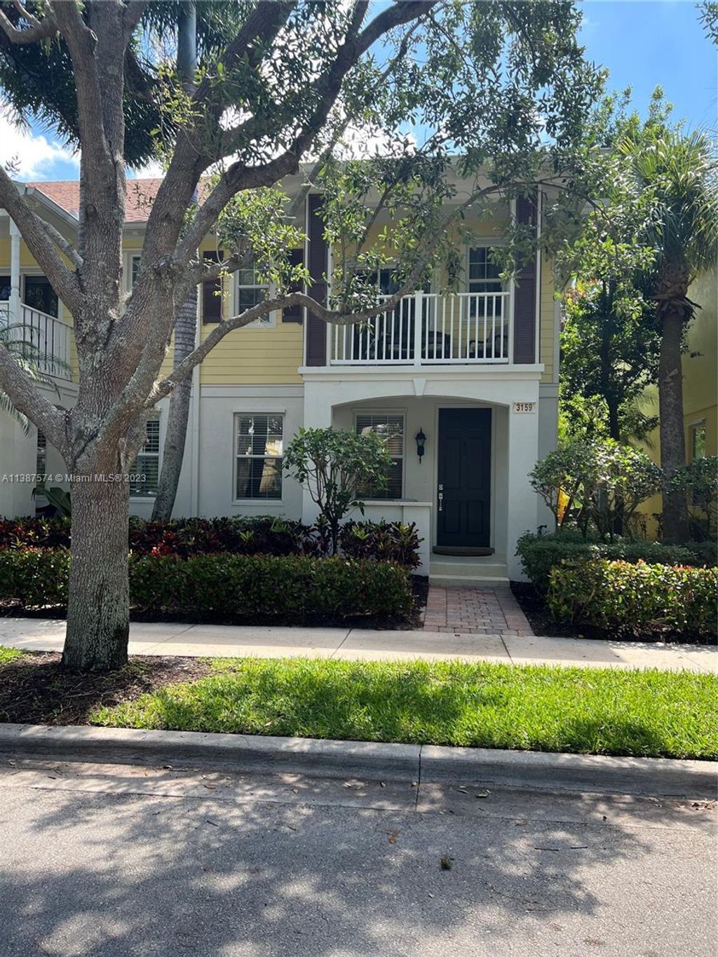 Photo of 3159 E Community Dr, Jupiter, FL 33458 (MLS # A11387574)