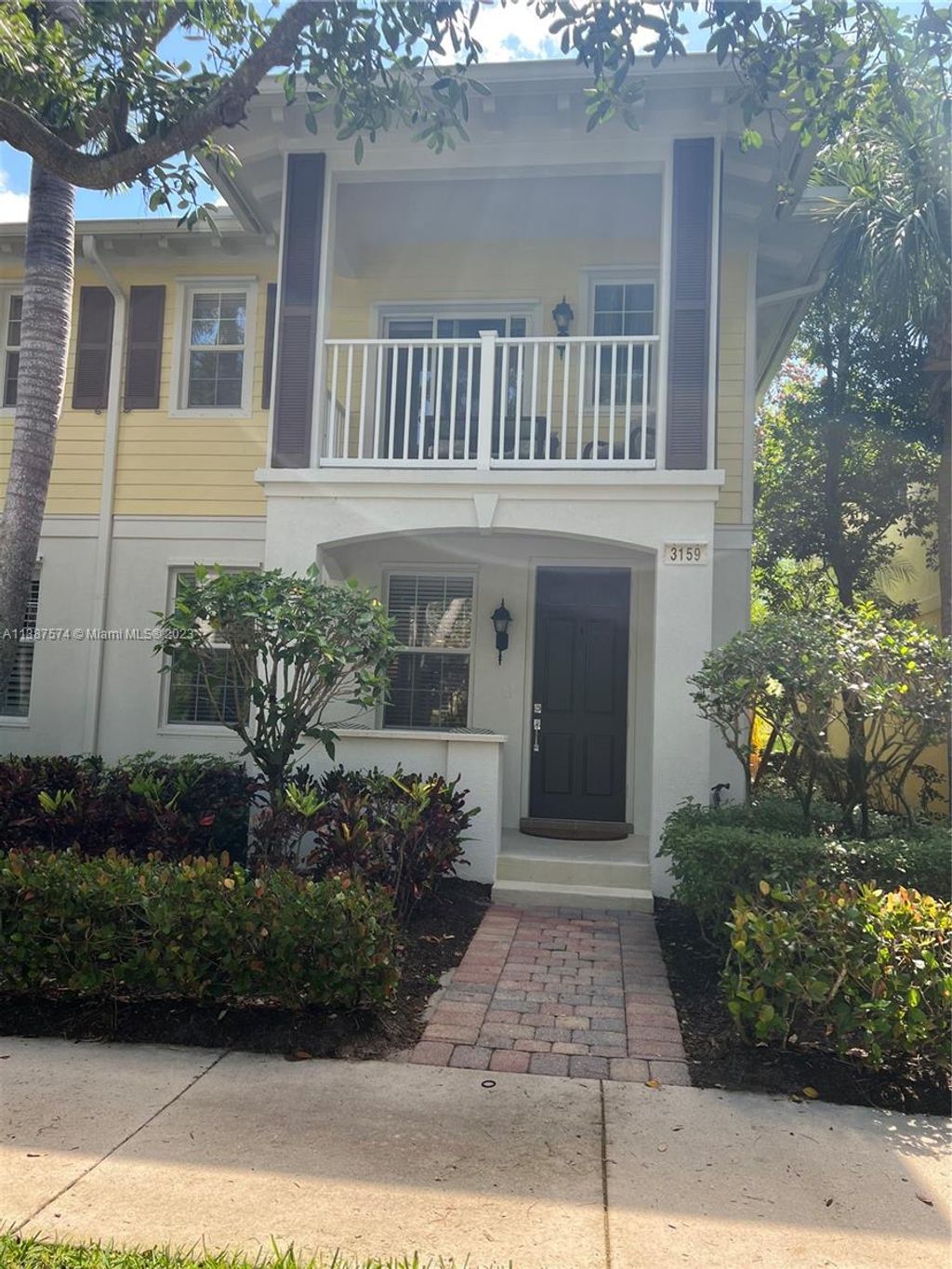 Photo of 3159 E Community Dr, Jupiter, FL 33458 (MLS # A11387574)