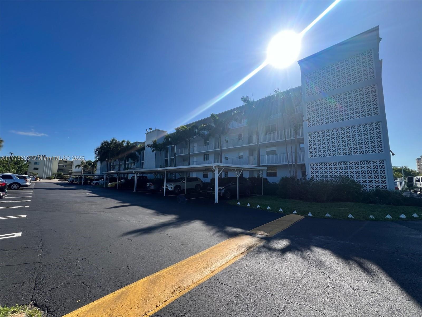 HARBOUR HALL INLET CLUB C - Residential Lease