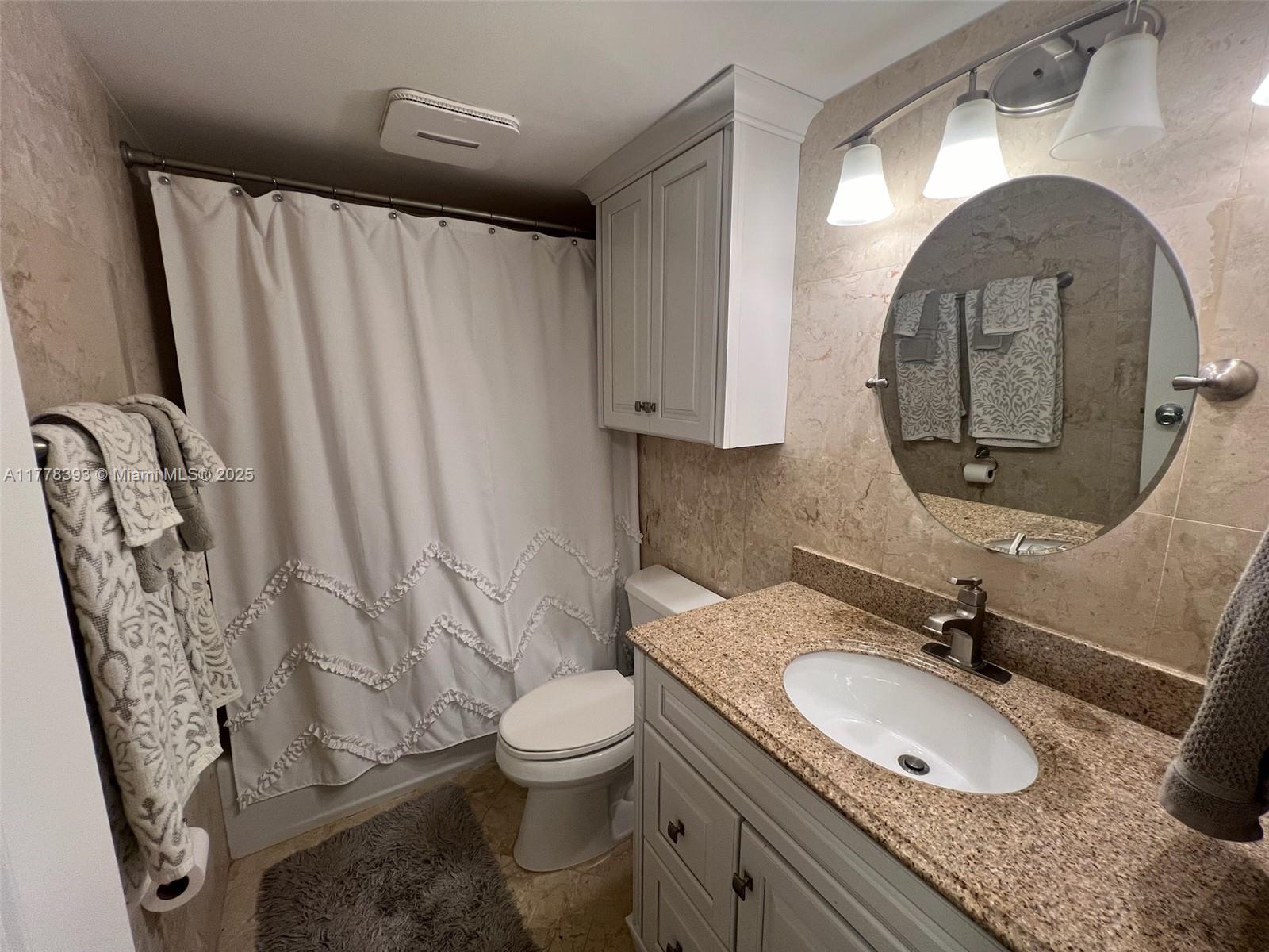 HARBOUR HALL INLET CLUB C - Residential Lease