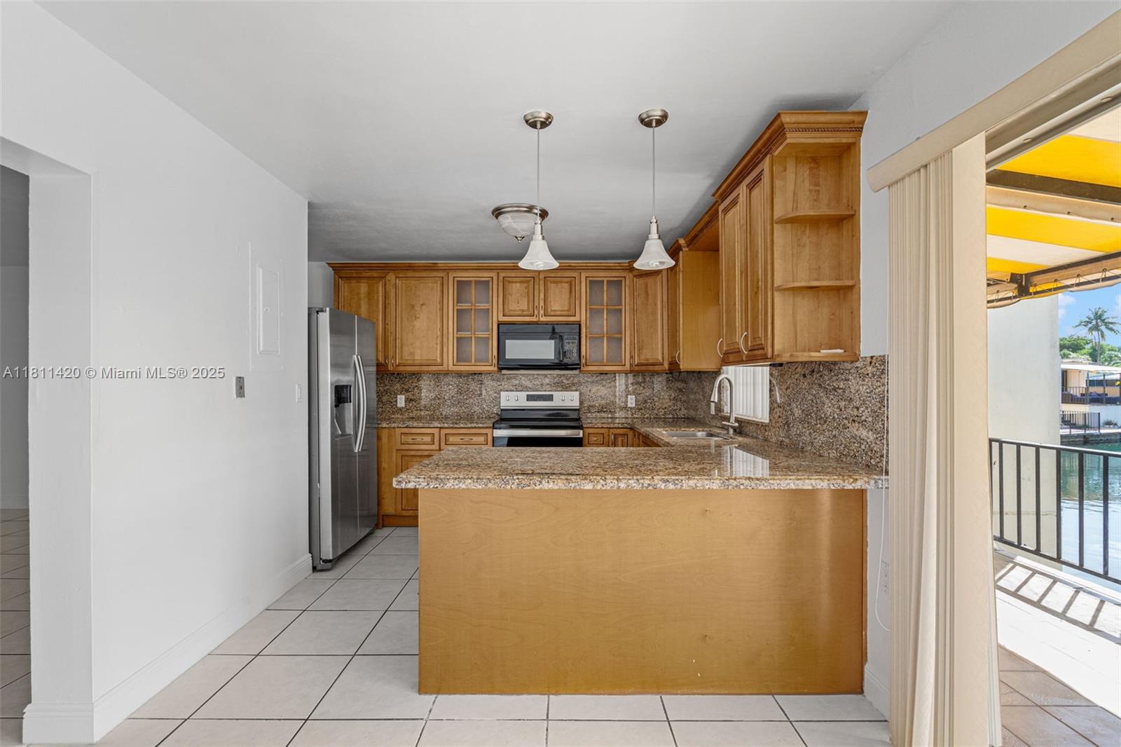 MIAMI LAKES LOCH LOMOND W - Residential