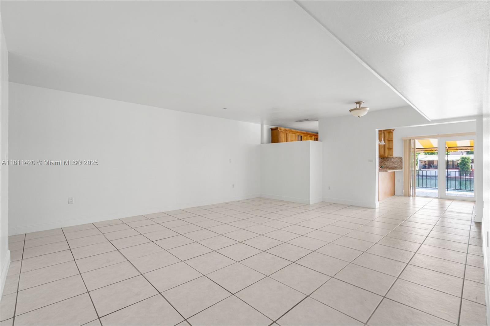 MIAMI LAKES LOCH LOMOND W - Residential