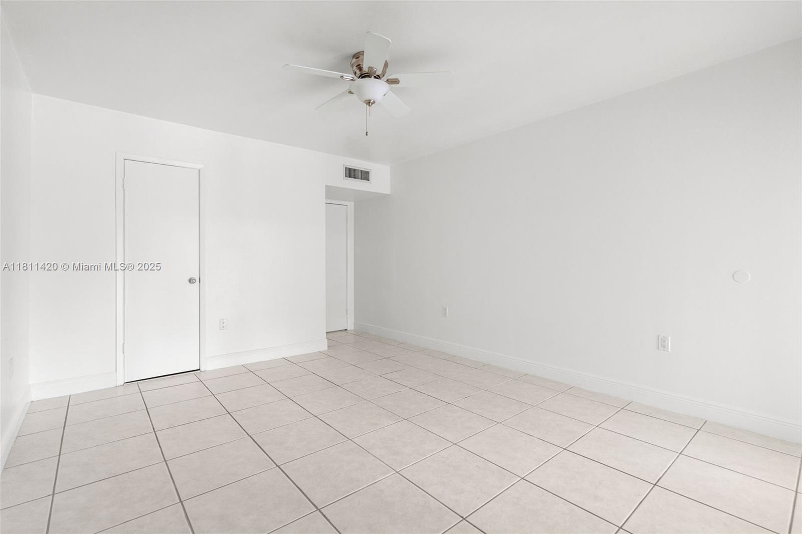 MIAMI LAKES LOCH LOMOND W - Residential