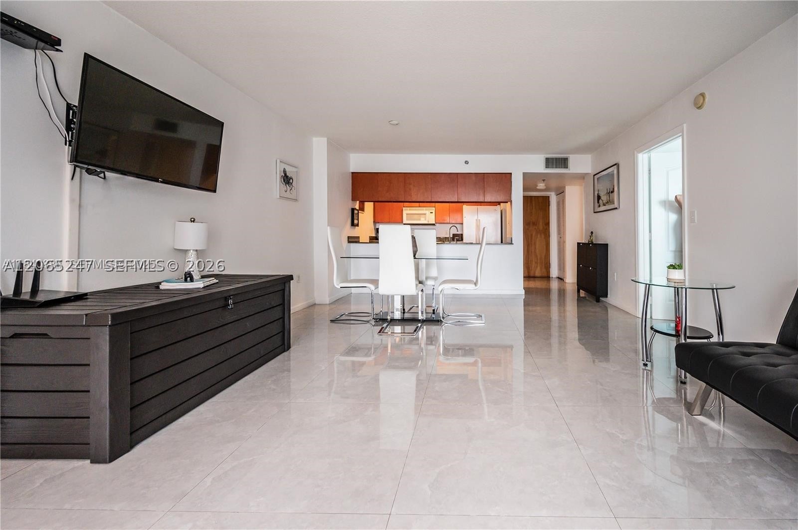 1200 Brickell Bay Dr 3821