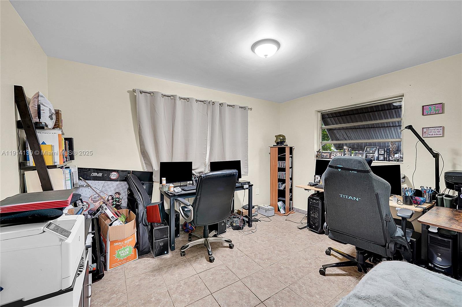 MIRAMAR SEC 10 - Residential