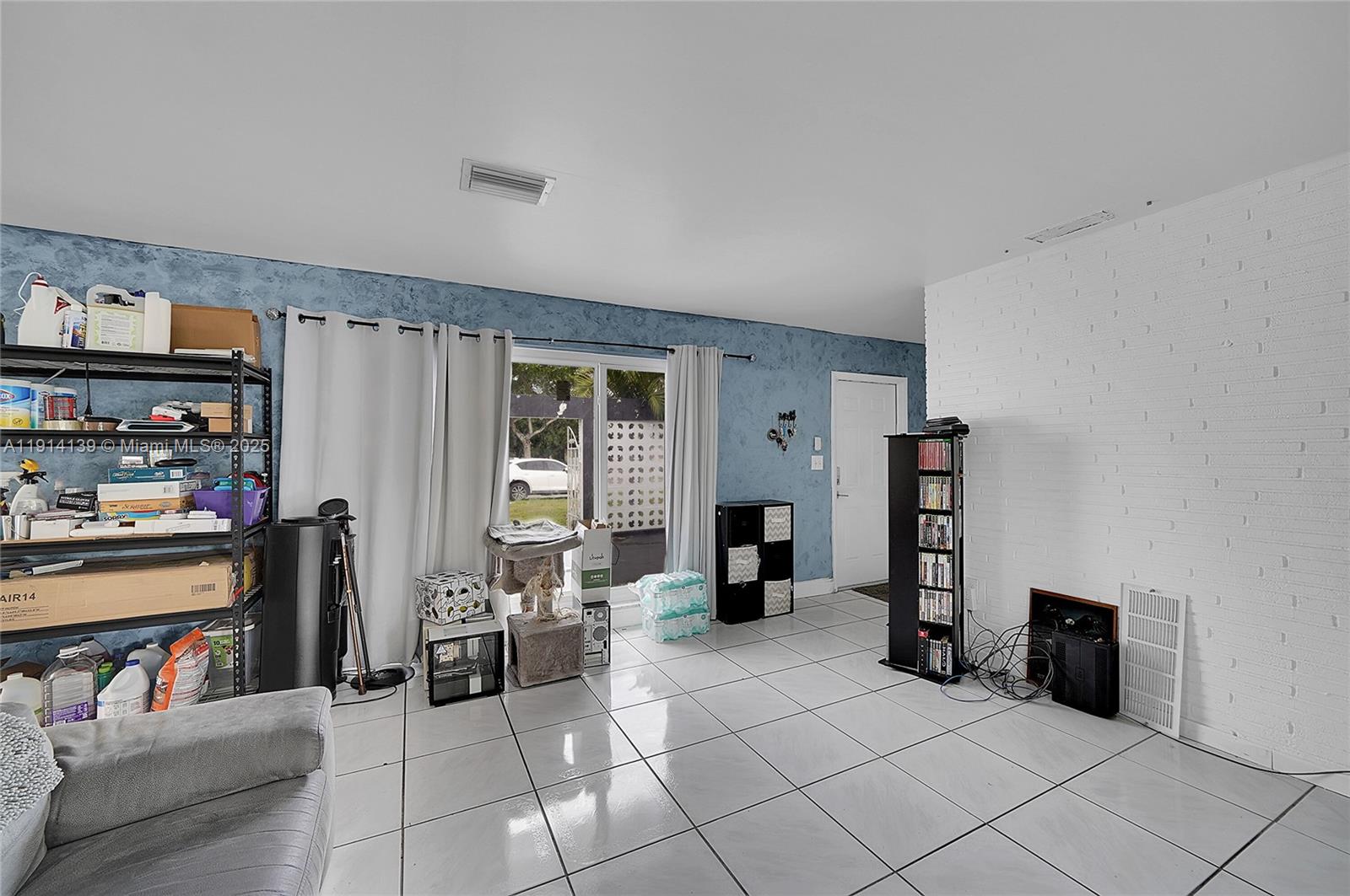 MIRAMAR SEC 10 - Residential