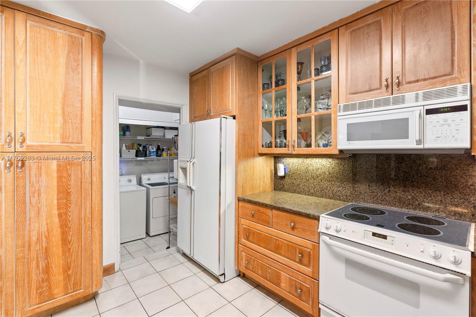 REV PL SEC 2 CC ESTATES - Residential