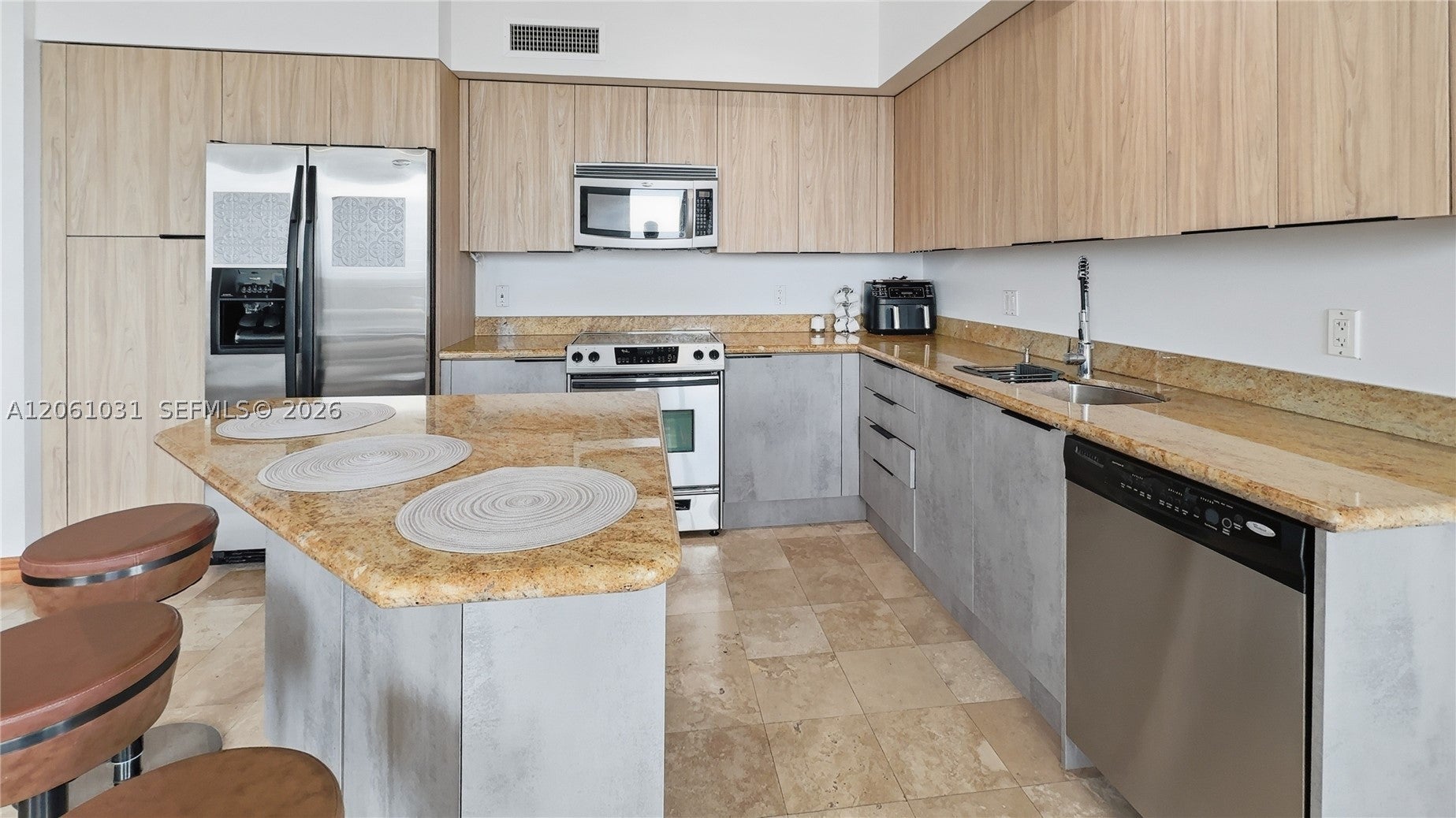 1755 E Hallandale Beach Blvd 2303E