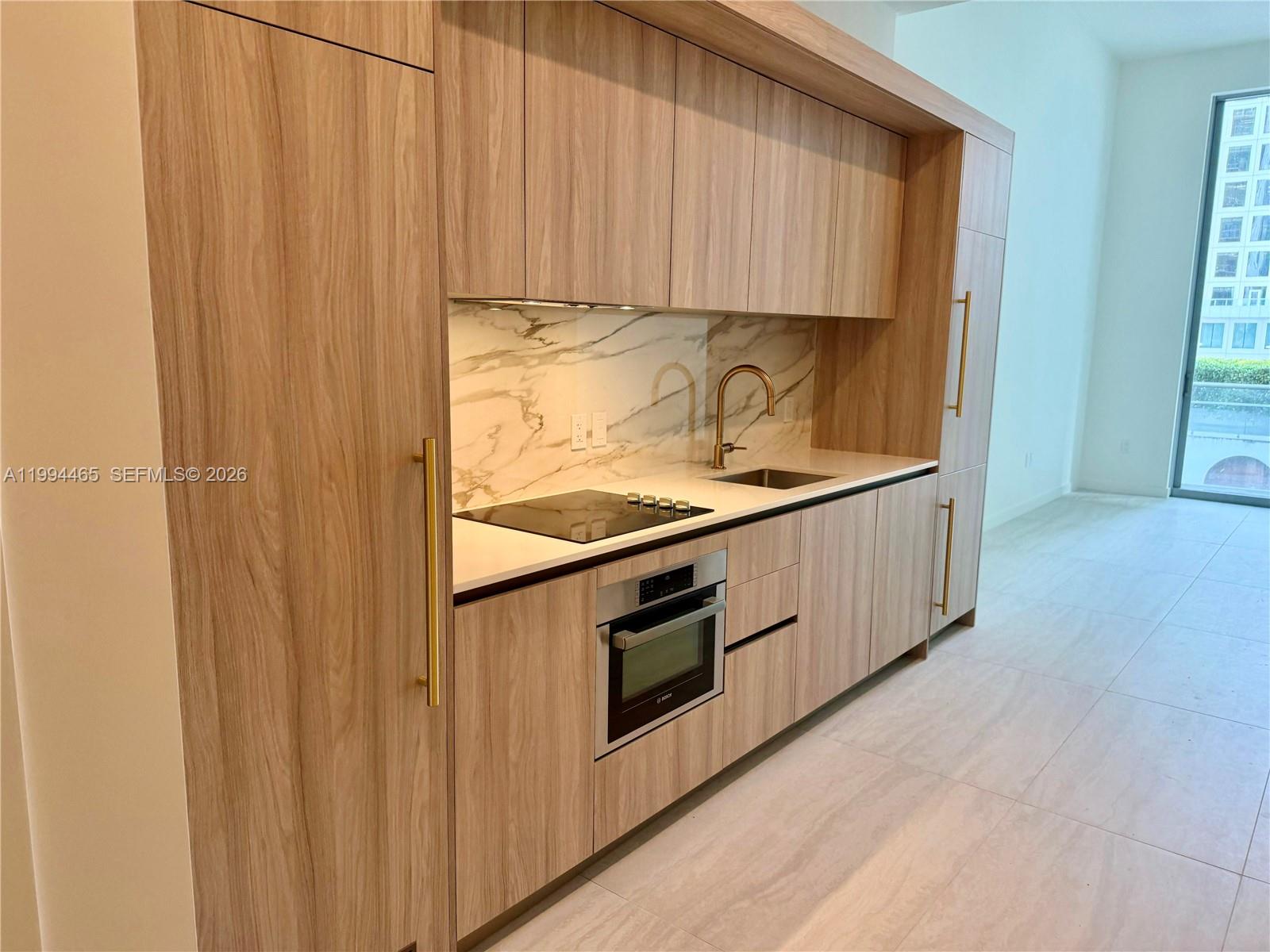 VICEROY BRICKELL - Residential Lease