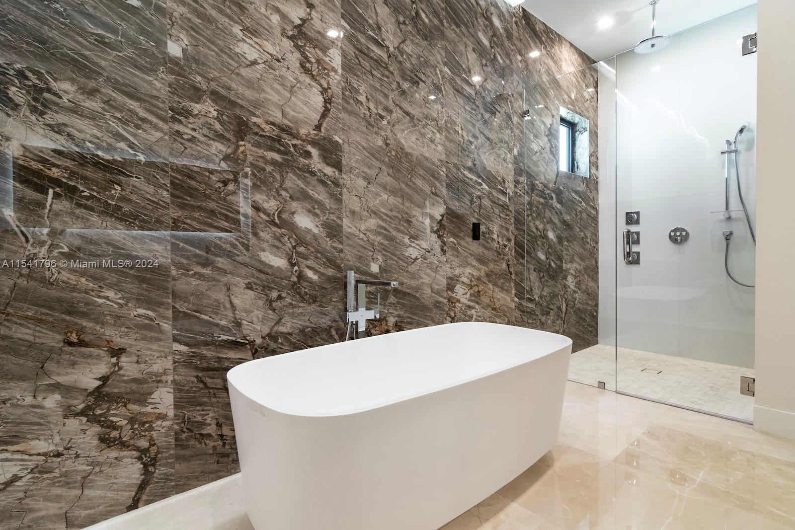 SWEETWATER ESTS SUB - Residential