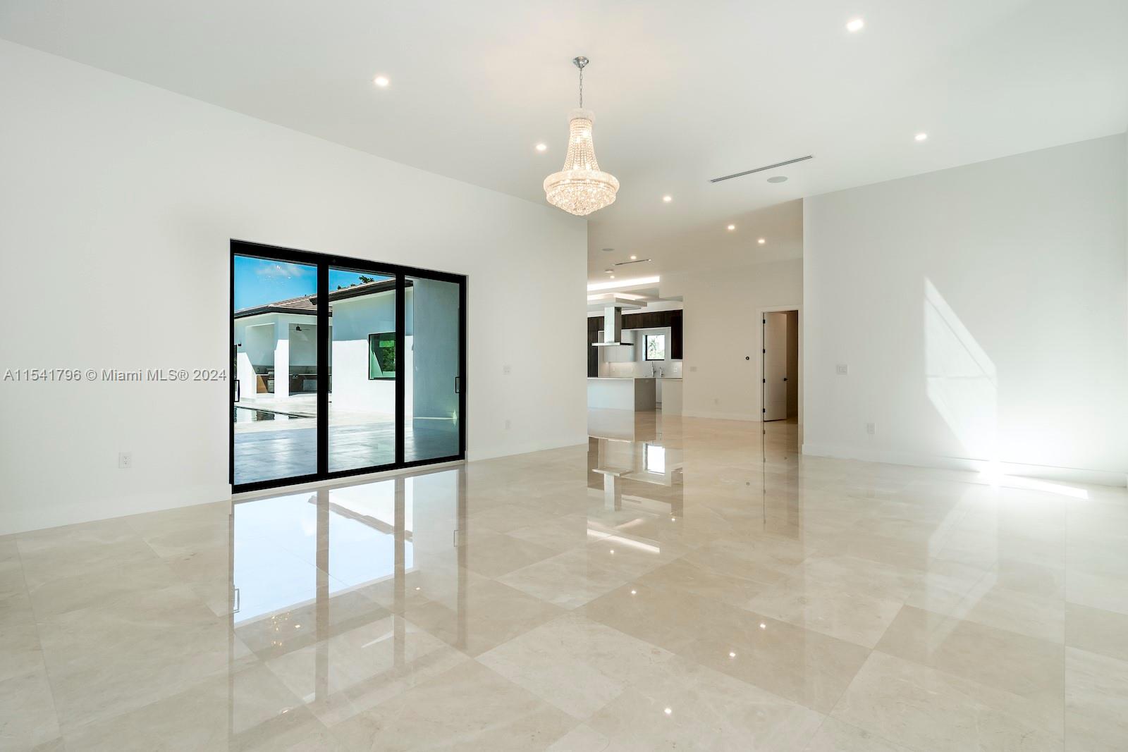 SWEETWATER ESTS SUB - Residential