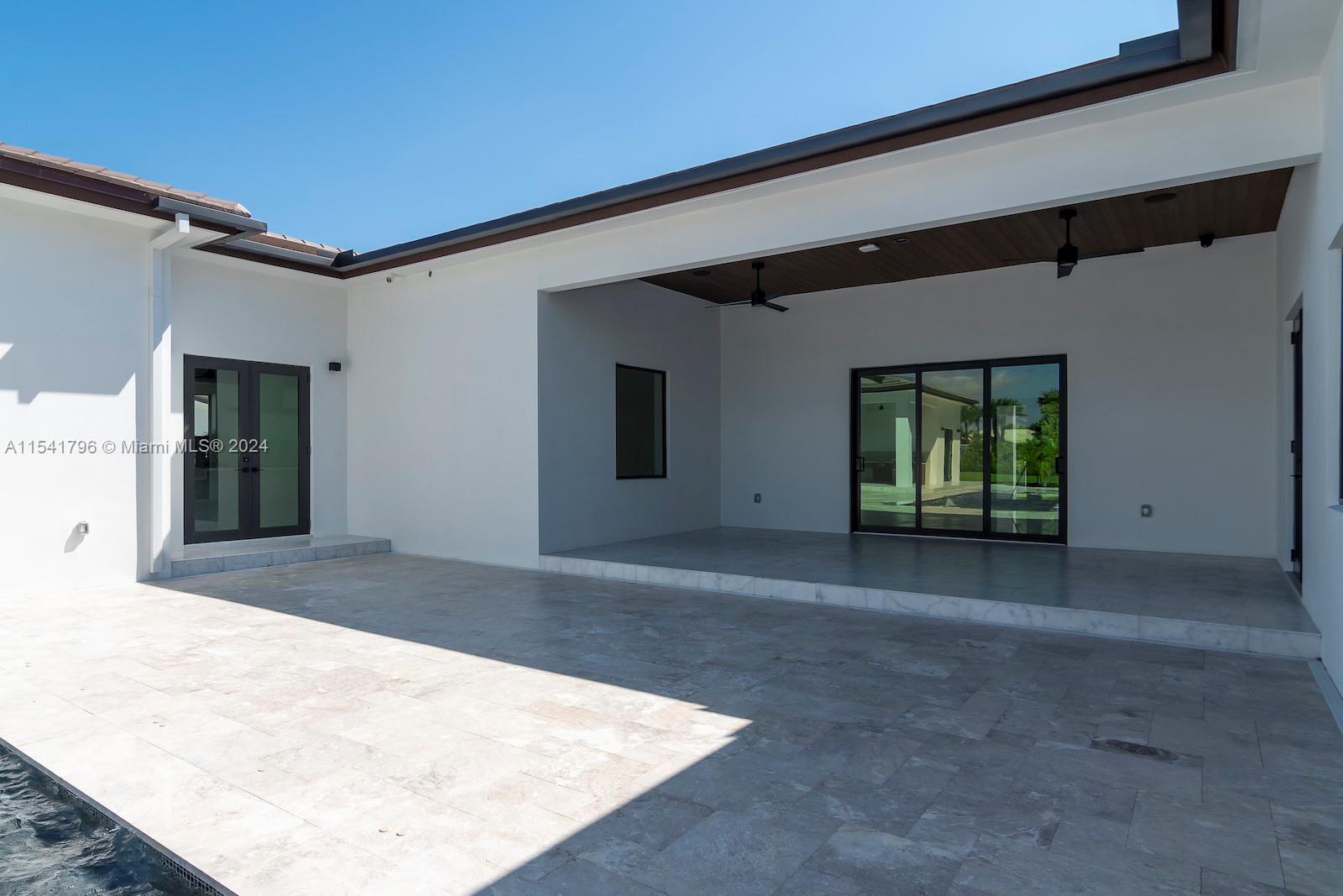 SWEETWATER ESTS SUB - Residential