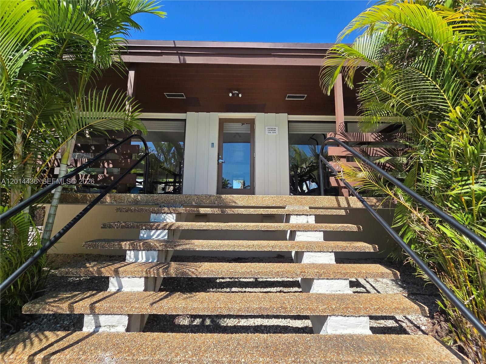 DADELAND CAPRI CONDO - Residential