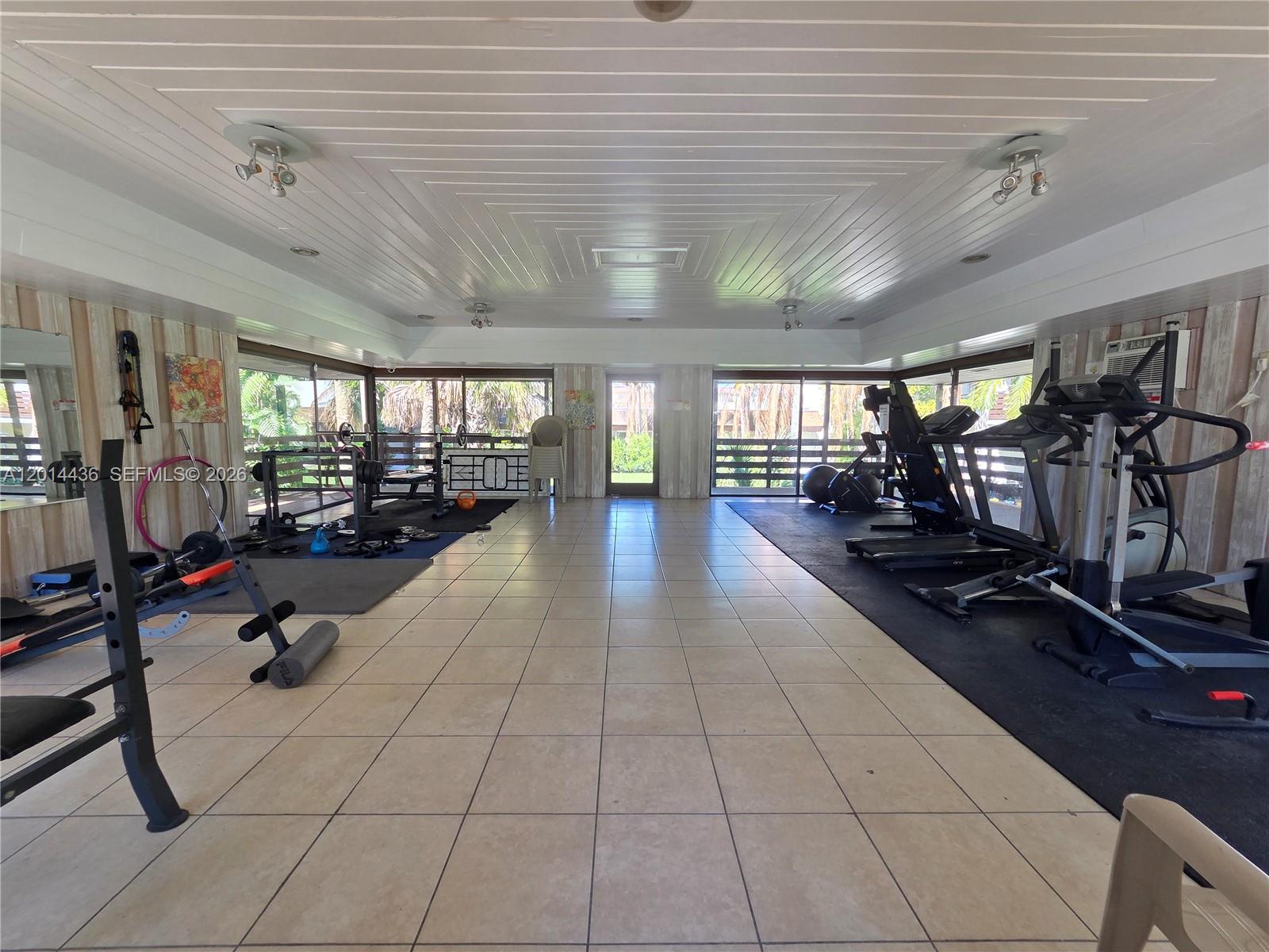 DADELAND CAPRI CONDO - Residential