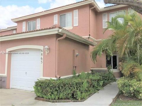 6865 SW 164th Ct Miami FL 33193