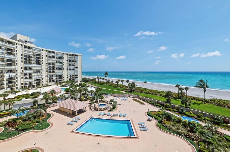 OCEAN TRAIL CONDO III - Residential