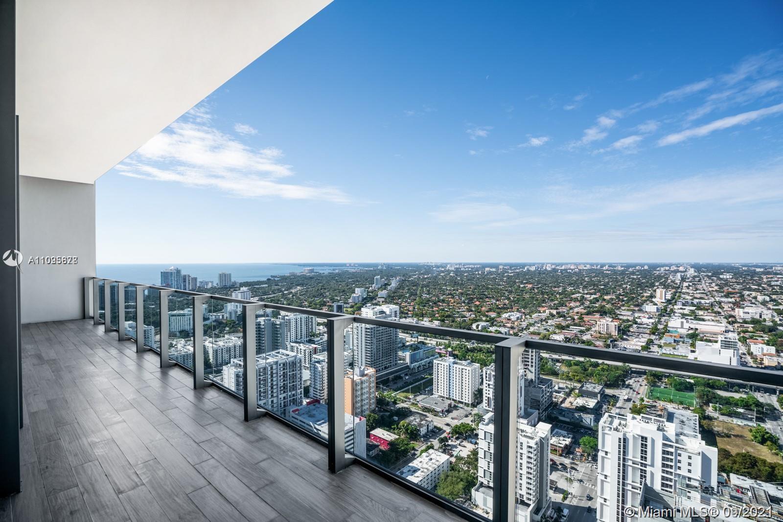 RISE CONDO - Residential