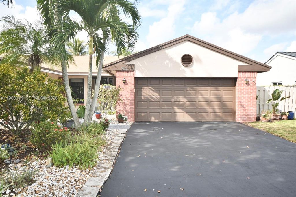 Photo of 701 Blue Ridge Way, Davie, FL 33325 (MLS # A11968814)