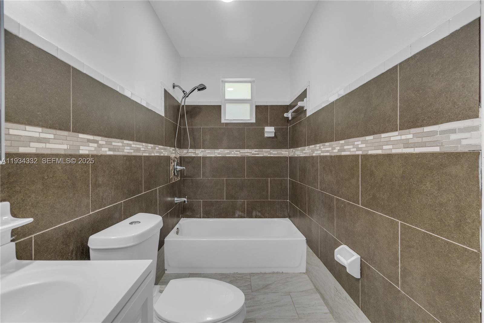 7TH AVENUE HIGHLANDS - Residential Income