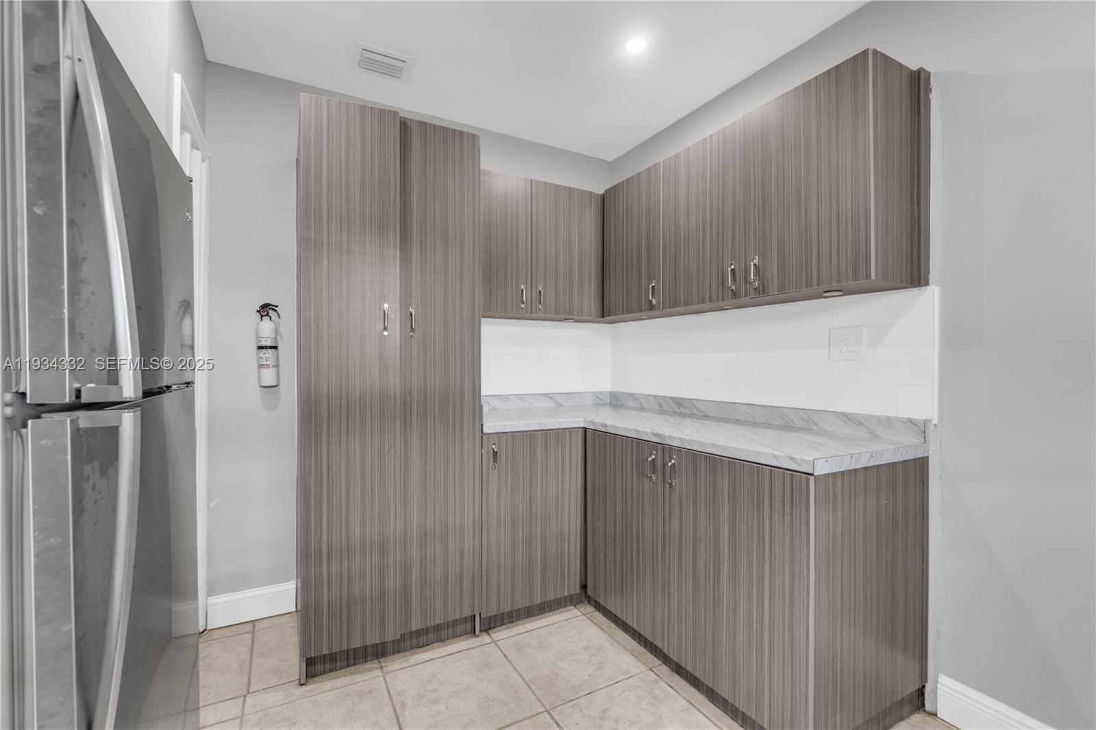 7TH AVENUE HIGHLANDS - Residential Income