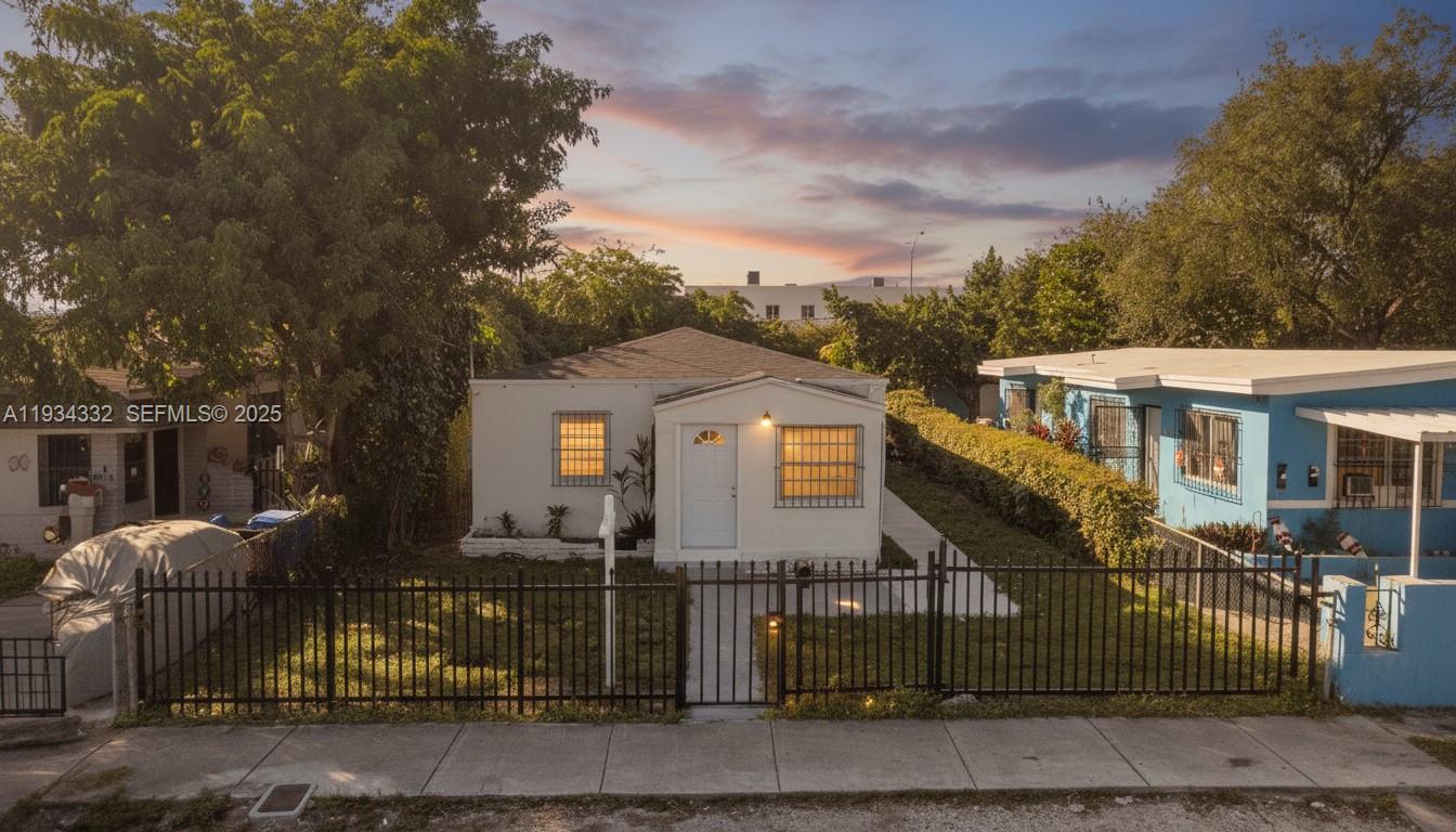 7TH AVENUE HIGHLANDS - Residential Income