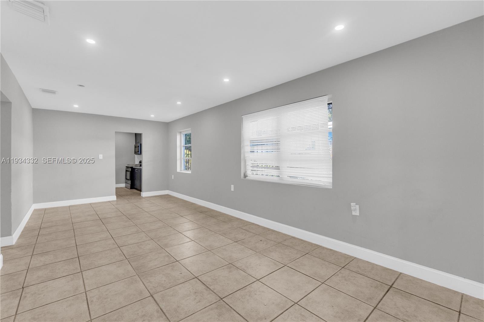 7TH AVENUE HIGHLANDS - Residential Income