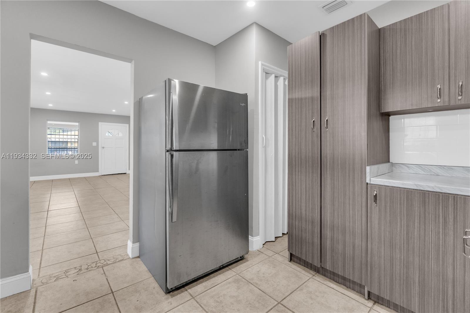 7TH AVENUE HIGHLANDS - Residential Income