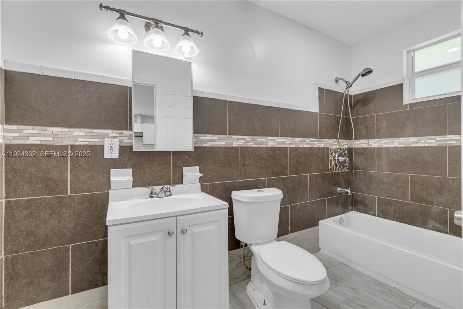 7TH AVENUE HIGHLANDS - Residential Income