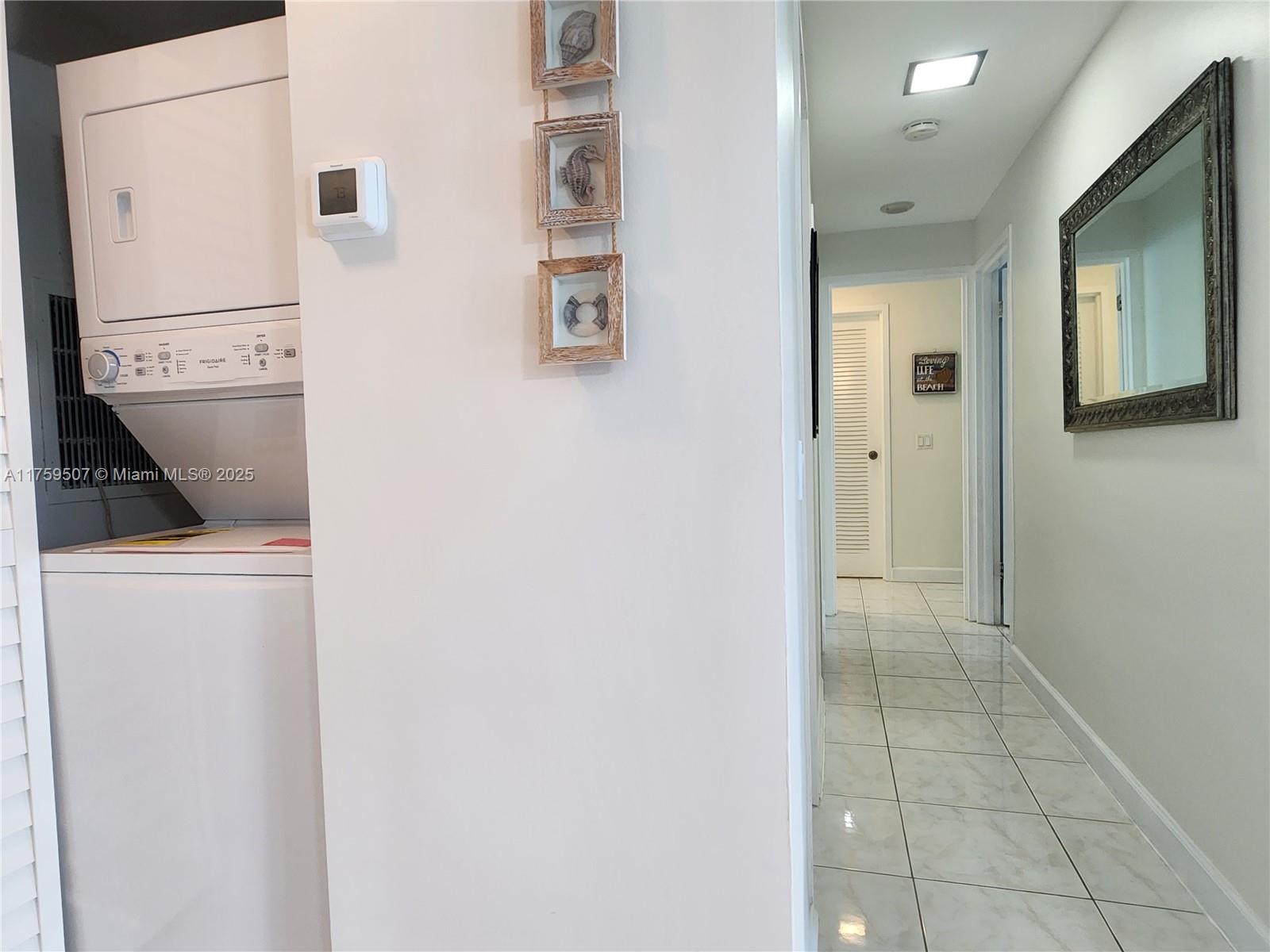 ALEXANDER TOWERS CONDO - Residential Lease