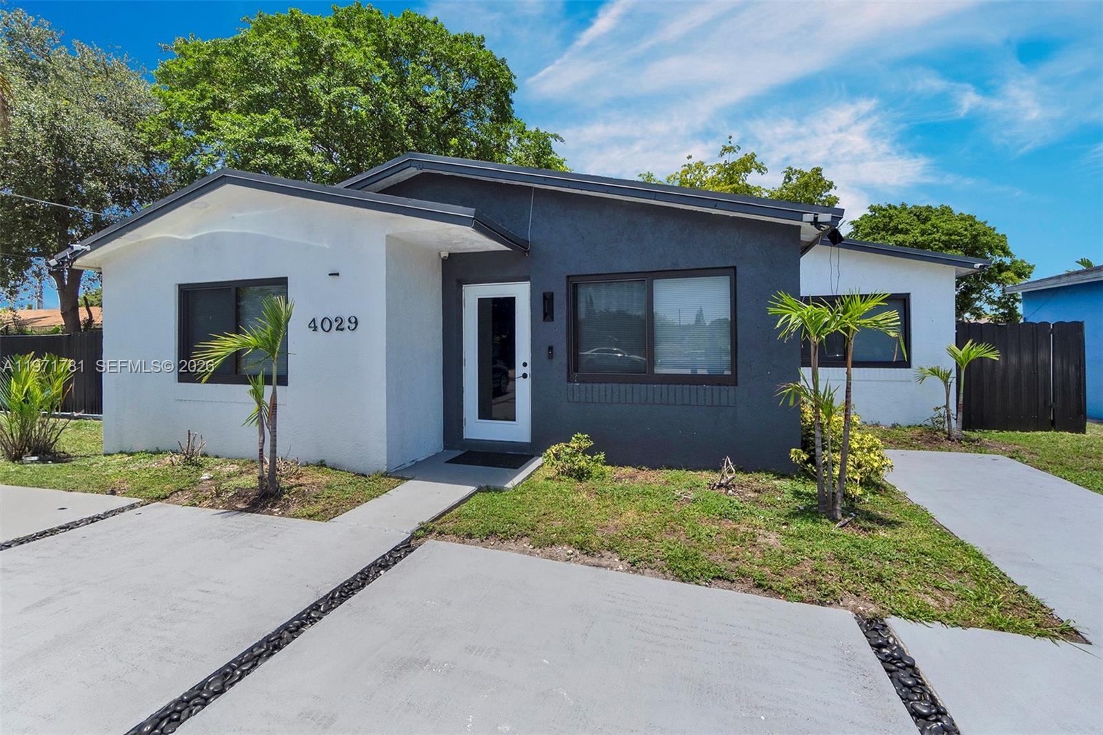 CARVER RANCHES - Residential