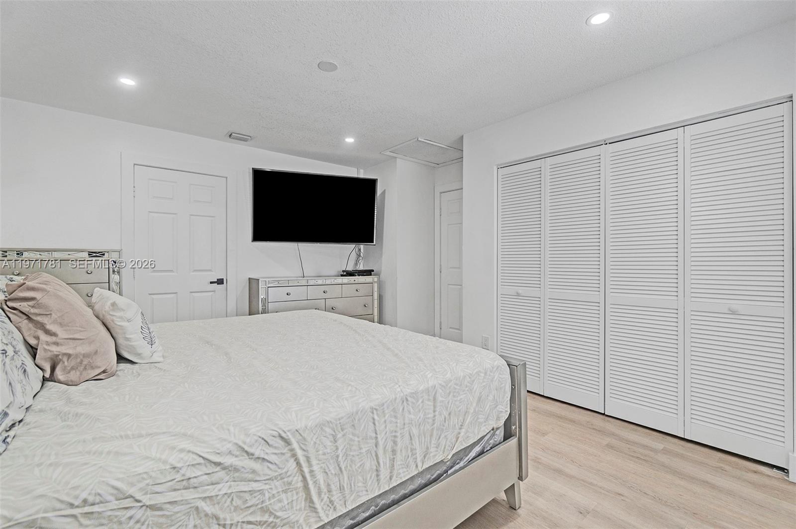 CARVER RANCHES - Residential