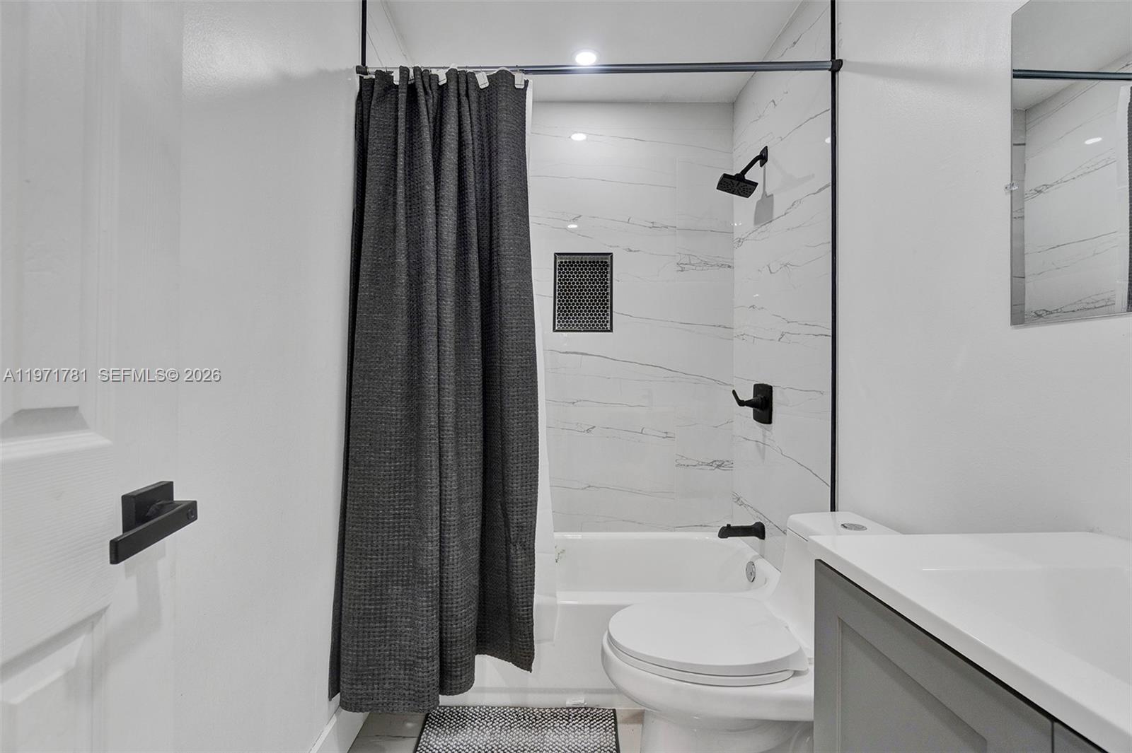 CARVER RANCHES - Residential