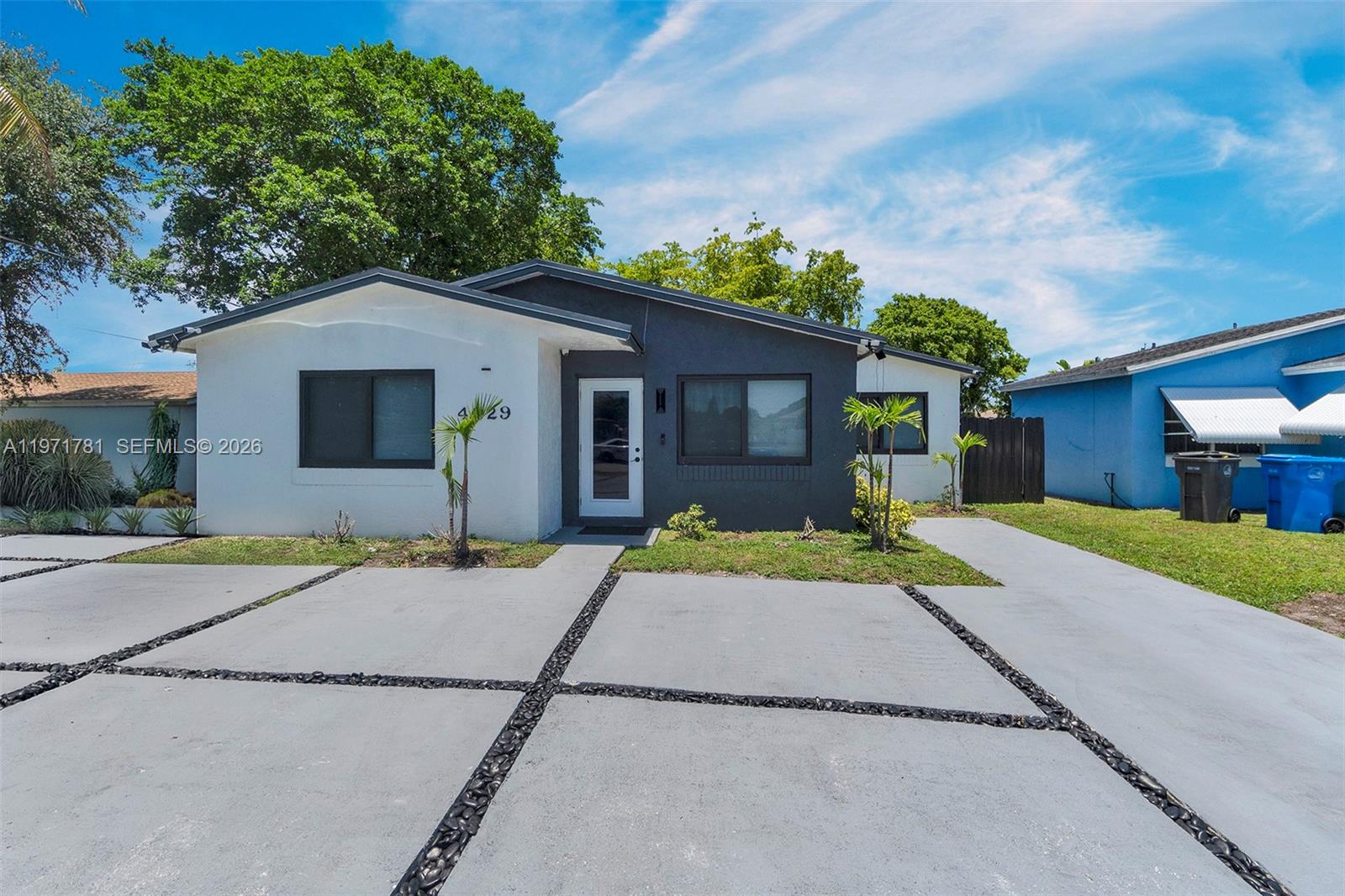 CARVER RANCHES - Residential