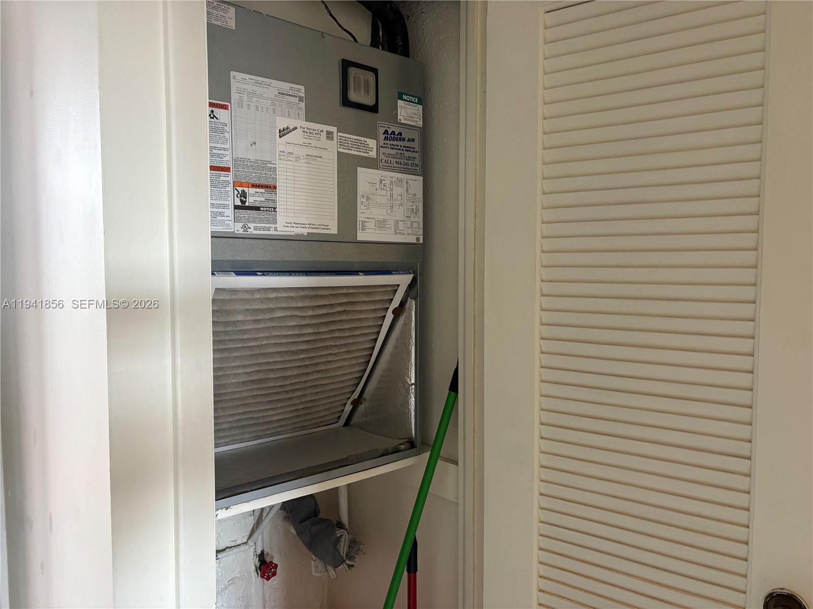 PARKSIDE TOWERS CONDO - Residential