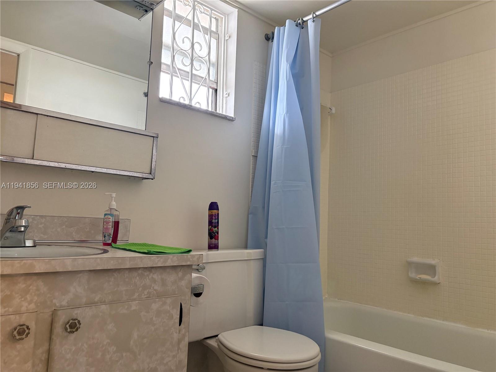 PARKSIDE TOWERS CONDO - Residential