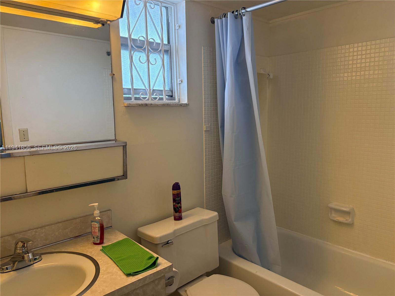 PARKSIDE TOWERS CONDO - Residential