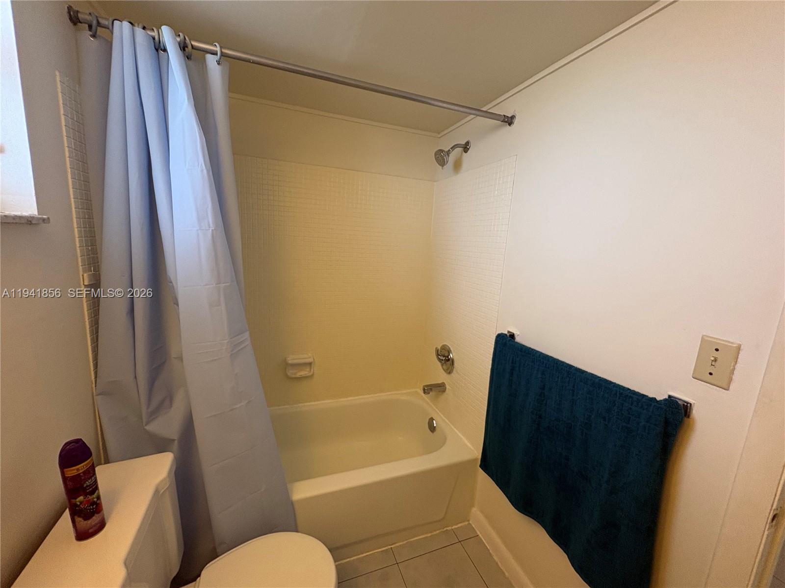 PARKSIDE TOWERS CONDO - Residential