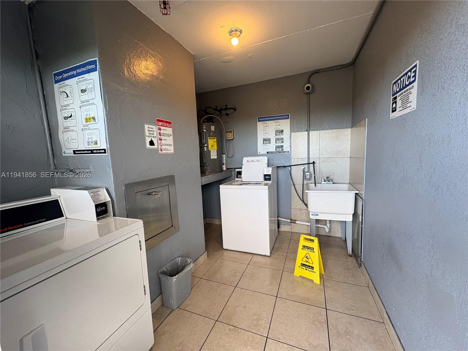 PARKSIDE TOWERS CONDO - Residential