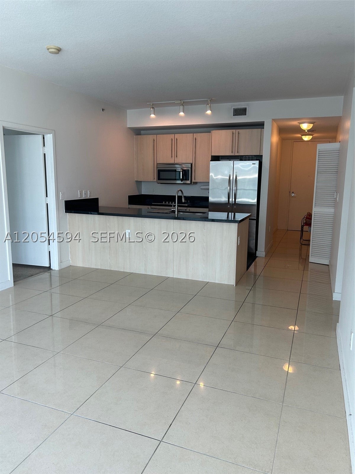 1111 SW 1st Ave 3816
