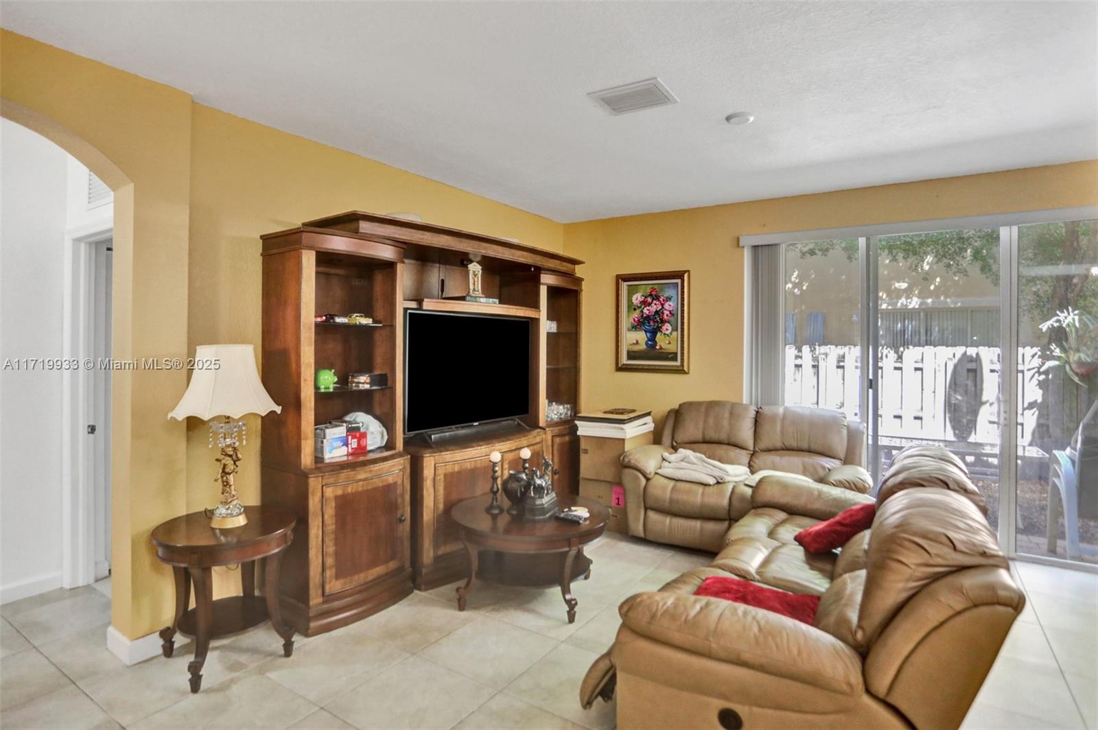 THE SHORES CONDO NO 1 - Residential