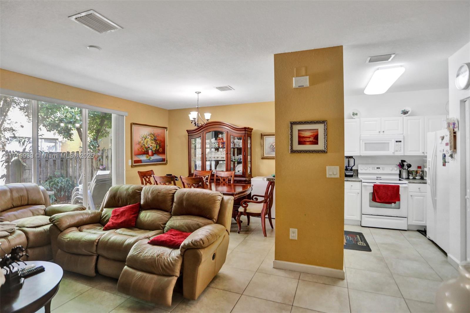 THE SHORES CONDO NO 1 - Residential