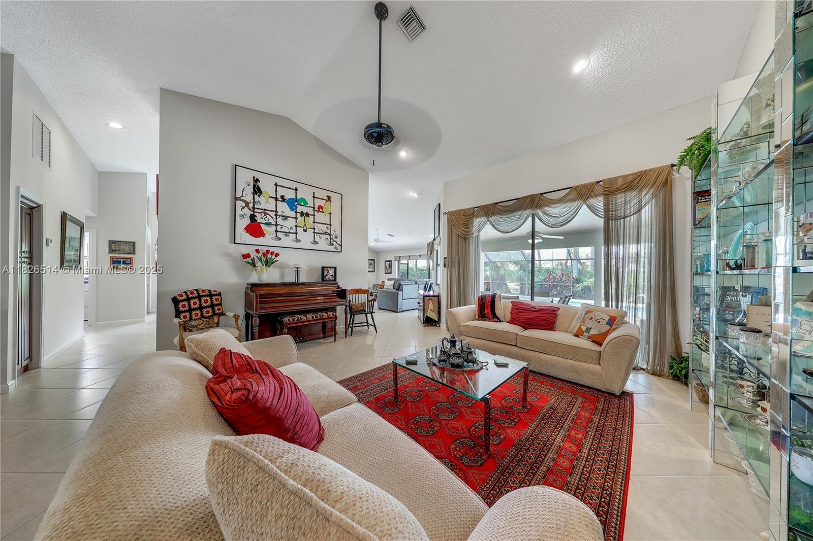 10070 NW 10th St
