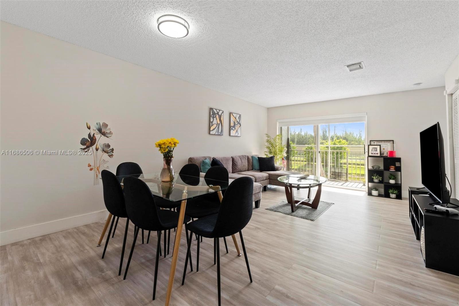 VILLA DORAL CONDO NO 2 - Residential